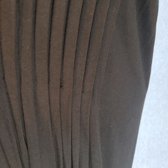 Pleated V-Neck | Classic Tank Top Blouse | Size 2X - Picture 9 of 11